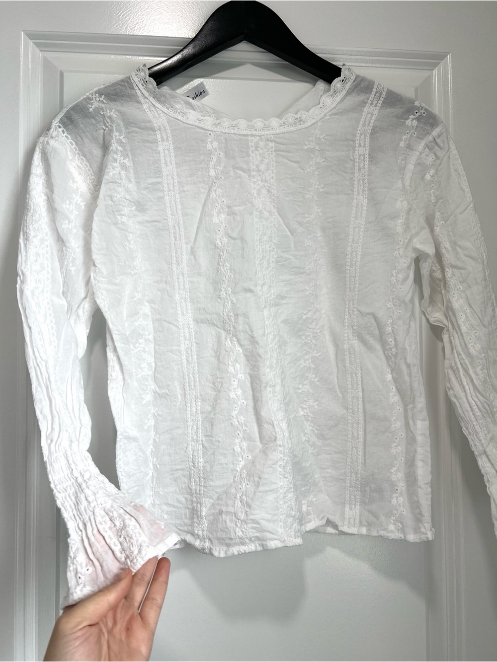 YesStyle White Eyelet Lace 3/4 Sleeve Blouse